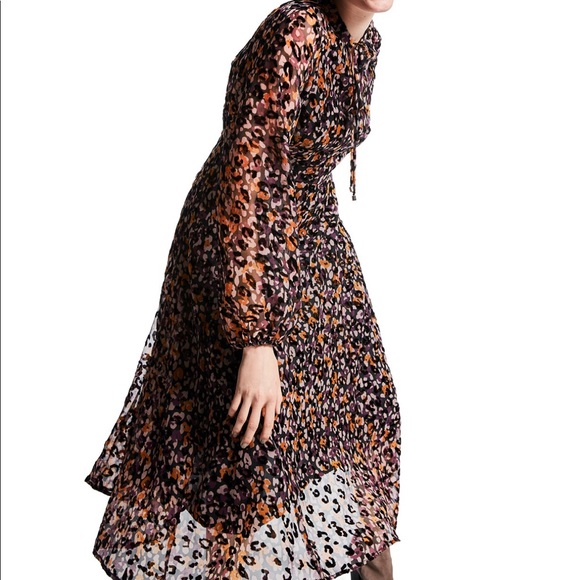 tommy hilfiger flocked midi dress Tommy Hilfiger Women's Flutter-Sleeve V-Neck Midi Dress